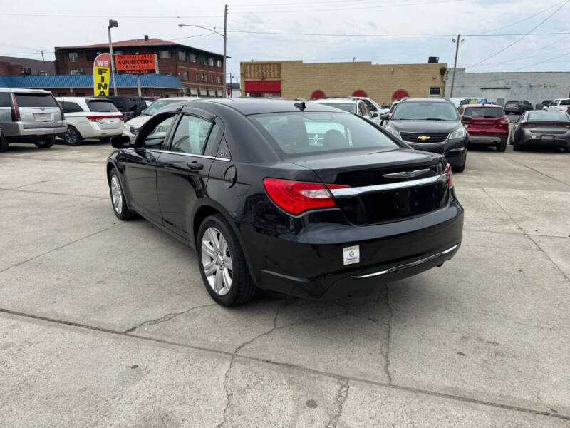 2012 Chrysler 200 Touring