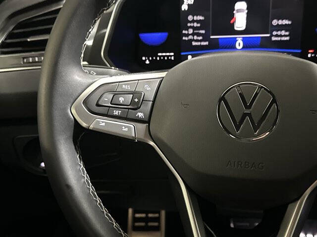 2023 Volkswagen Tiguan SE R-Line Black