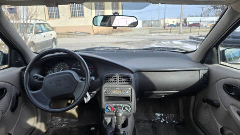 2001 Saturn S-Series SL