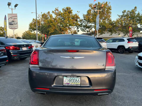 2016 Chrysler 300 S Alloy Edition
