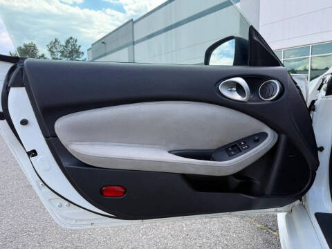 2011 Nissan 370Z Touring
