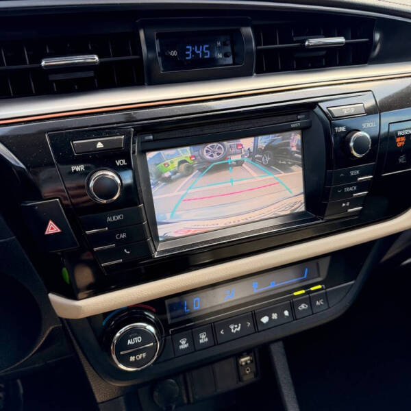 2016 Toyota Corolla LE