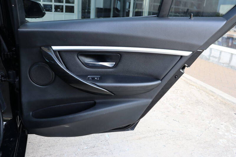 2018 BMW 3 Series 330i