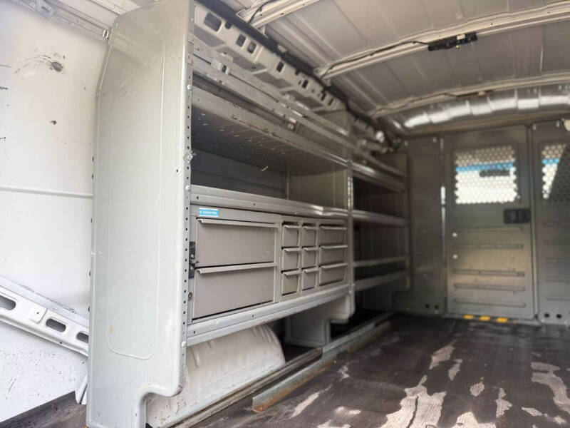 2018 GMC Savana 2500