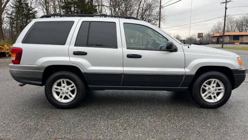 2004 Jeep Grand Cherokee Laredo photo 13