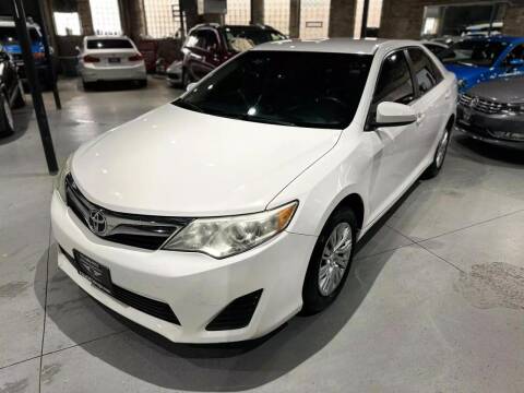 2013 Toyota Camry for sale at ELITE SALES & SVC in Chicago IL