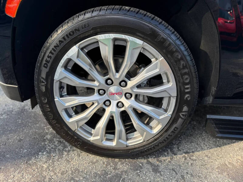 2023 GMC Yukon Denali