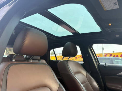 2017 Infiniti QX30 Premium