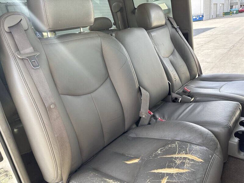 2005 GMC Sierra 2500HD