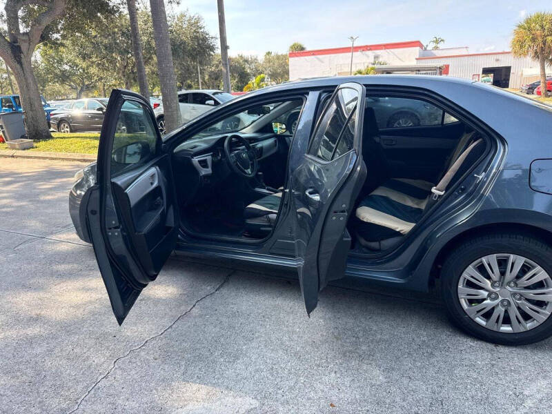 2015 Toyota Corolla LE