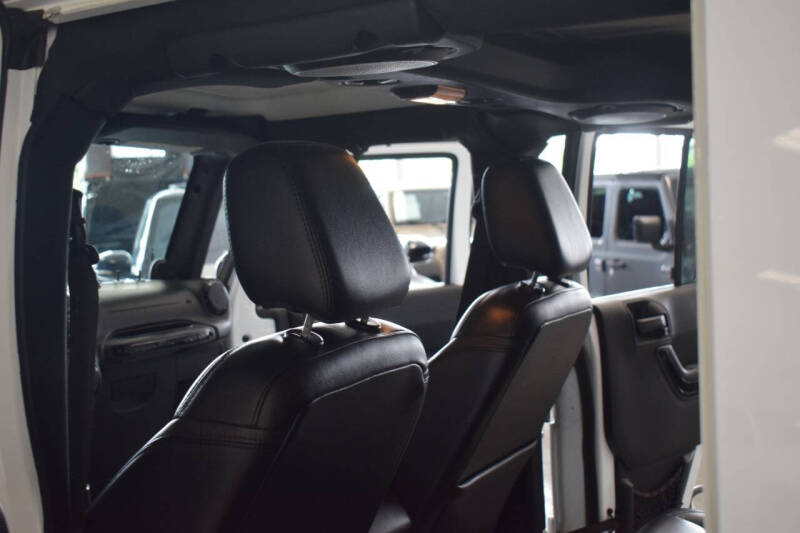 2014 Jeep Wrangler Unlimited Altitude Edition
