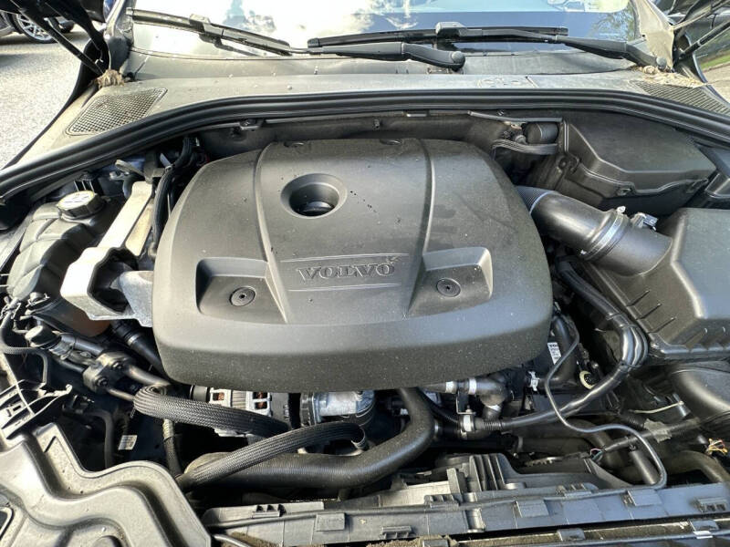 2015 Volvo V60 T5 Drive-E Platinum