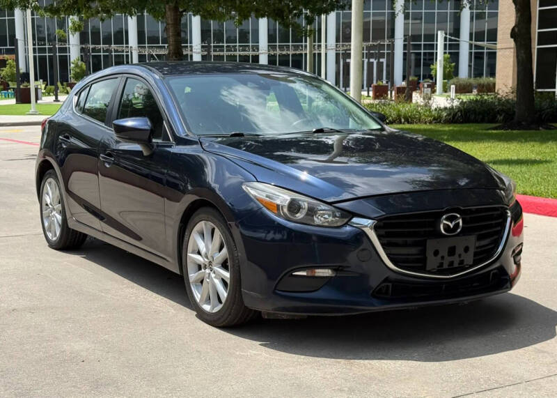 2017 Mazda MAZDA3 Touring