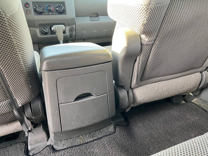 2005 Nissan Frontier LE