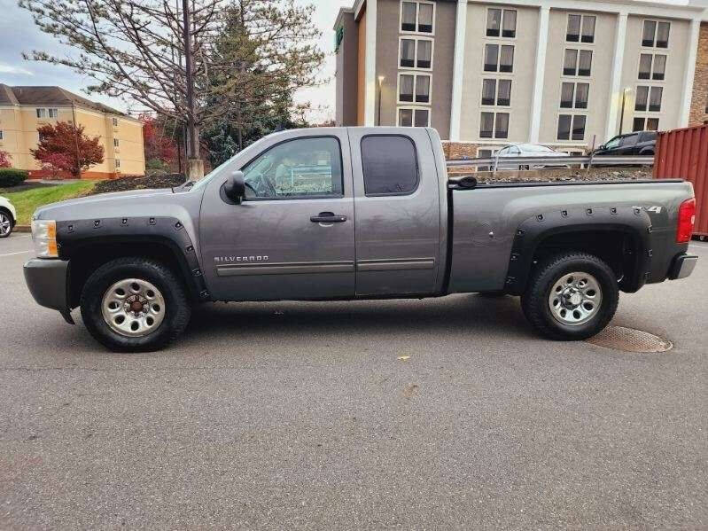 2011 Chevrolet Silverado 1500 for sale at Commonwealth Motors LLC in Moosic, PA