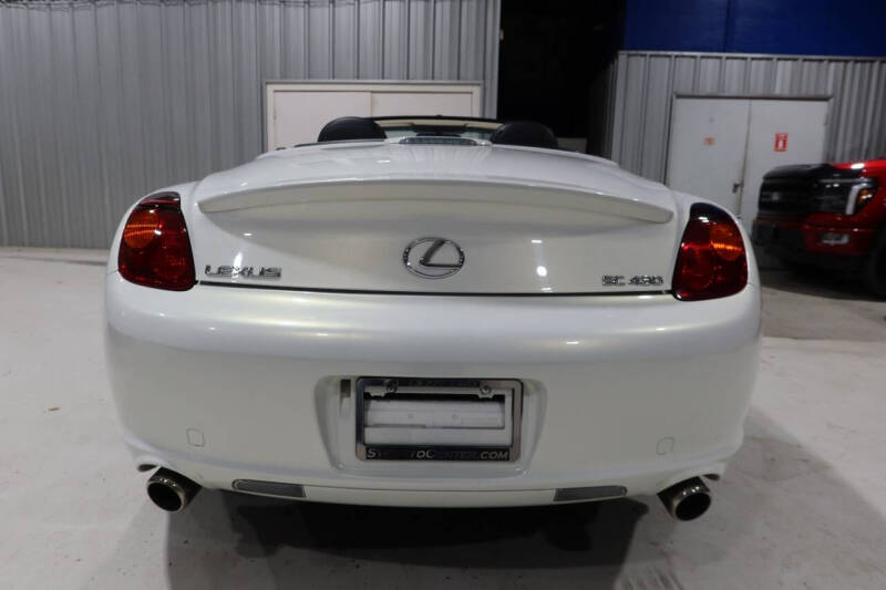 2005 Lexus SC 430