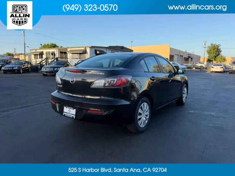 2013 Mazda MAZDA3 i SV