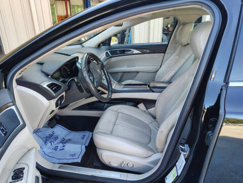 2017 Lincoln MKZ Select