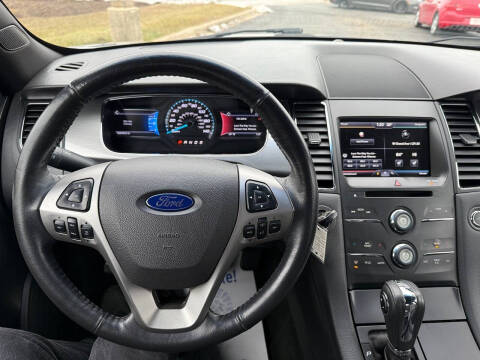 2014 Ford Taurus SEL