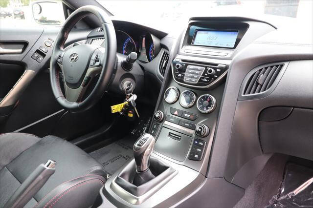 2014 Hyundai Genesis Coupe  - $15,757