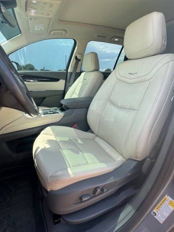 2020 Cadillac XT6 Premium Luxury