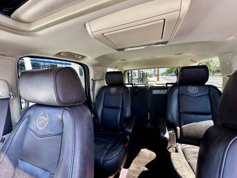 2012 Cadillac Escalade Platinum Edition