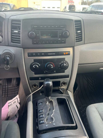 2005 Jeep Grand Cherokee Laredo
