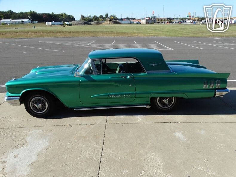 1960 Ford Thunderbird