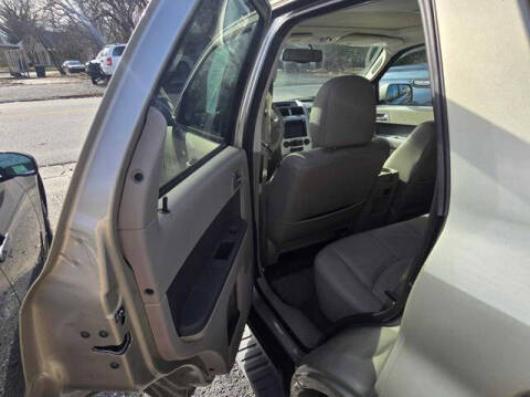 2011 Mercury Mariner Premier I4