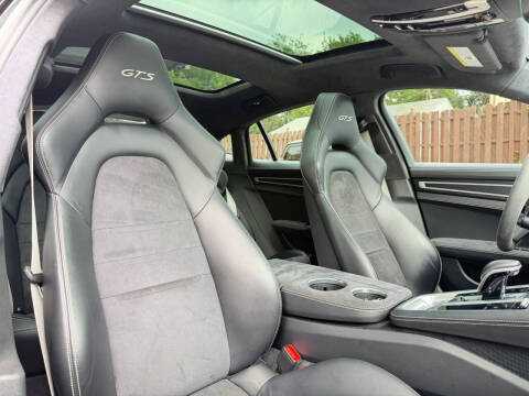 2019 Porsche Panamera GTS