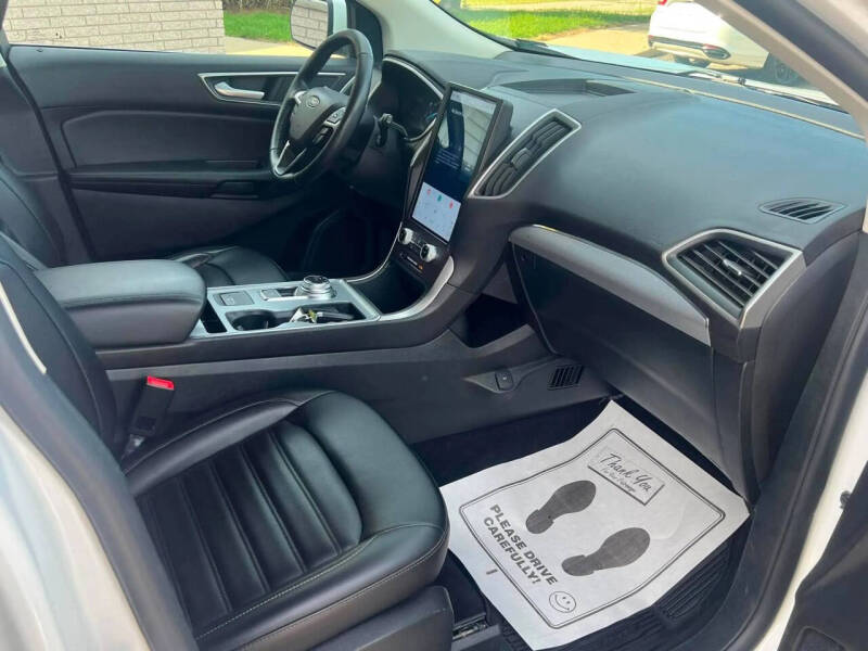 2021 Ford Edge
