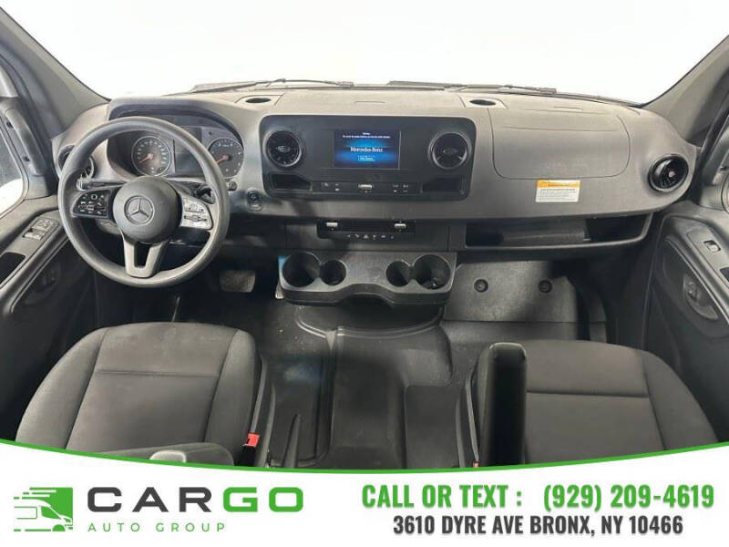 2023 Mercedes-Benz Sprinter 2500