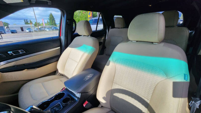 2016 Ford Explorer