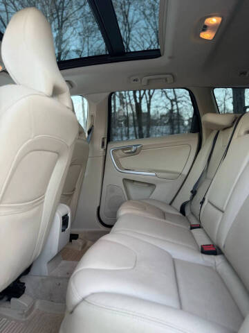 2015 Volvo XC60 T5 Drive-E Platinum