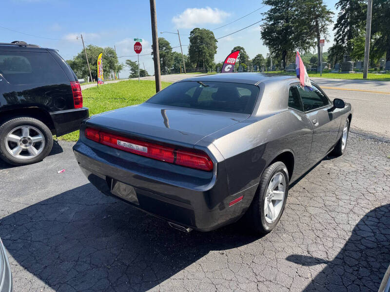 2014 Dodge Challenger SXT