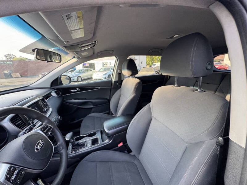 2019 Kia Sorento L