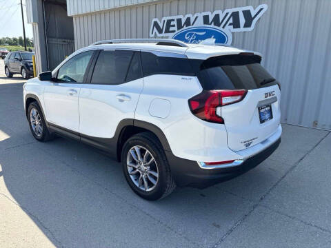 2023 GMC Terrain SLT