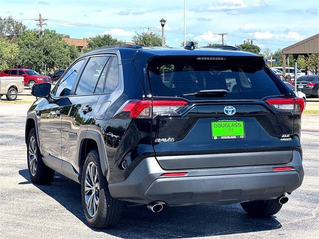 2022 Toyota RAV4 Hybrid XLE Premium