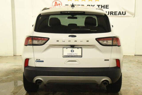 2022 Ford Escape Hybrid SE