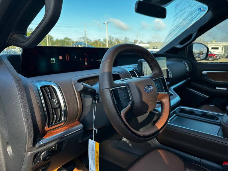 2025 Ford Expedition MAX King Ranch