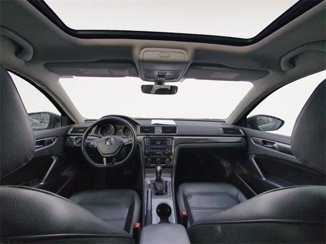 2017 Volkswagen Passat 1.8T SE