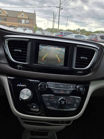 2019 Chrysler Pacifica Touring L