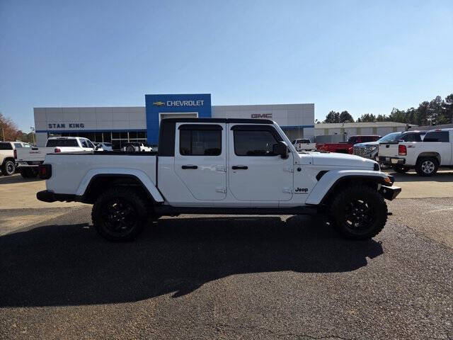 2023 Jeep Gladiator Sport S