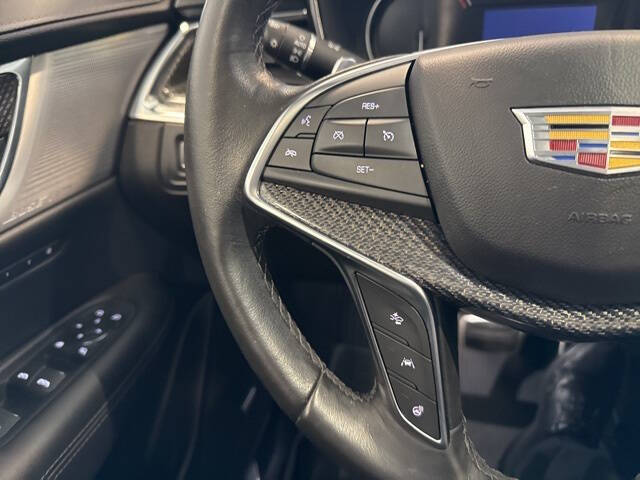 2023 Cadillac XT5 Sport