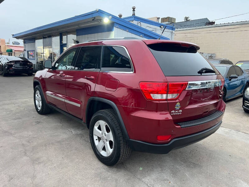 2012 Jeep Grand Cherokee Laredo