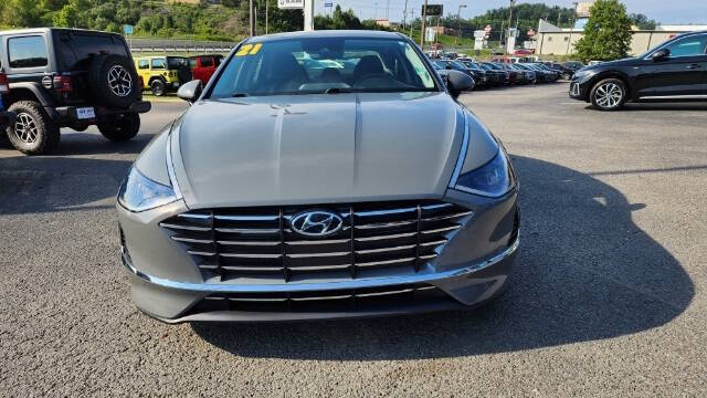 Used 2021 Hyundai Sonata SE with VIN 5NPEG4JA5MH075656 for sale in Hazard, KY