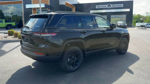 2026 Jeep Grand Cherokee Altitude