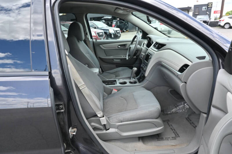 2017 Chevrolet Traverse LS
