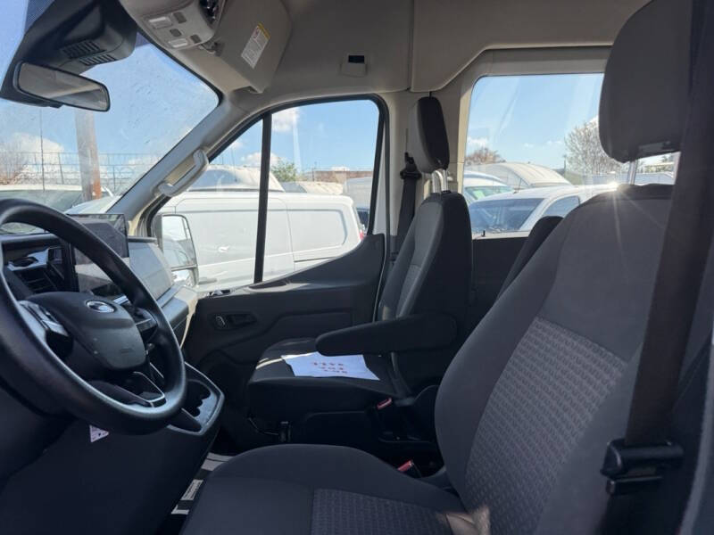 2023 Ford Transit 350 XLT