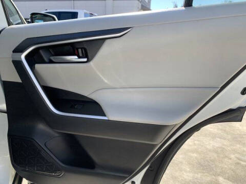 2021 Toyota RAV4 Hybrid XLE Premium